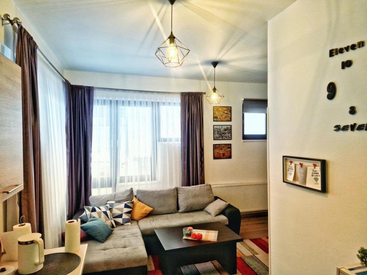 Downtown Apartment Травник Екстериор снимка