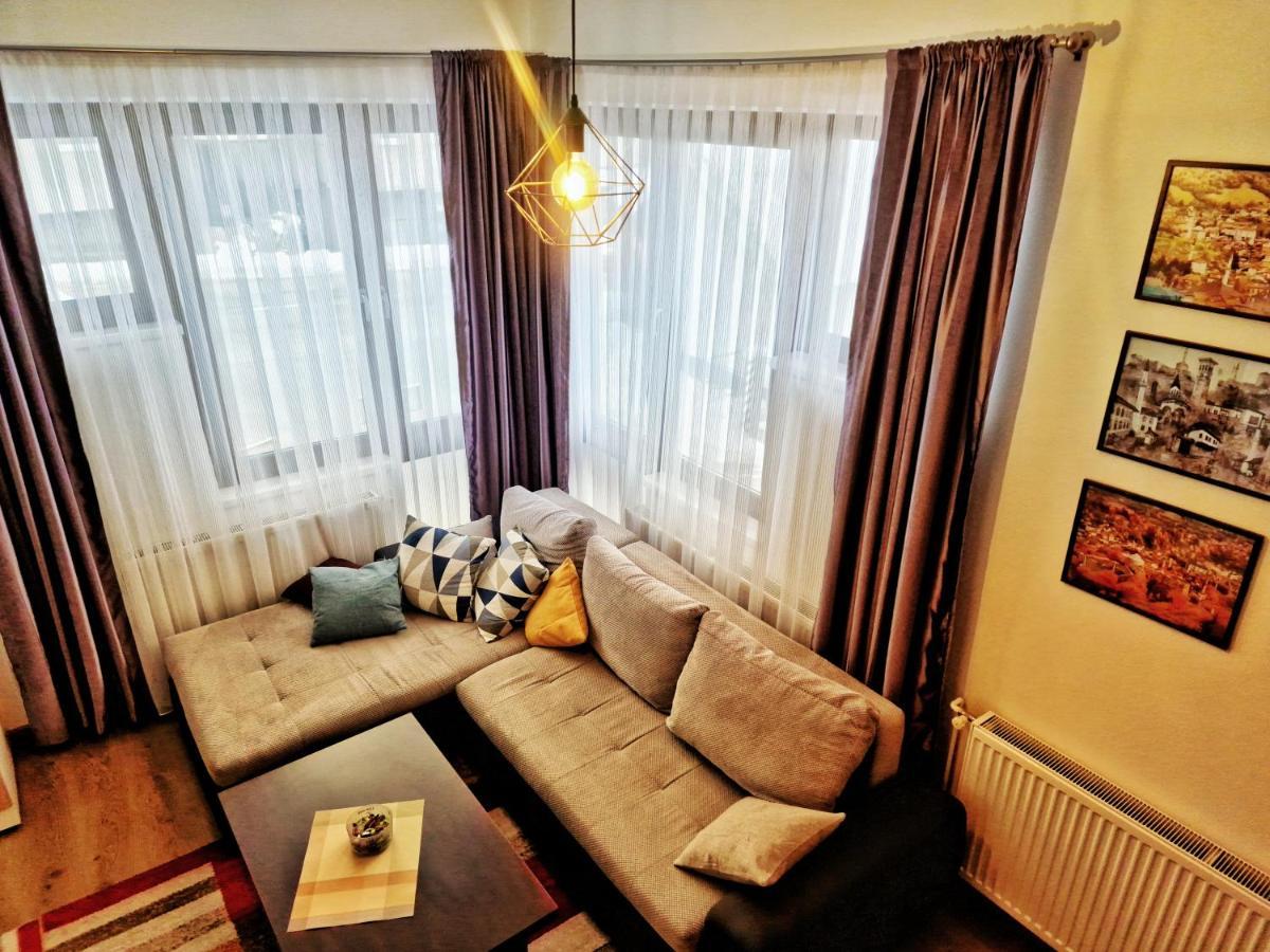 Downtown Apartment Травник Екстериор снимка