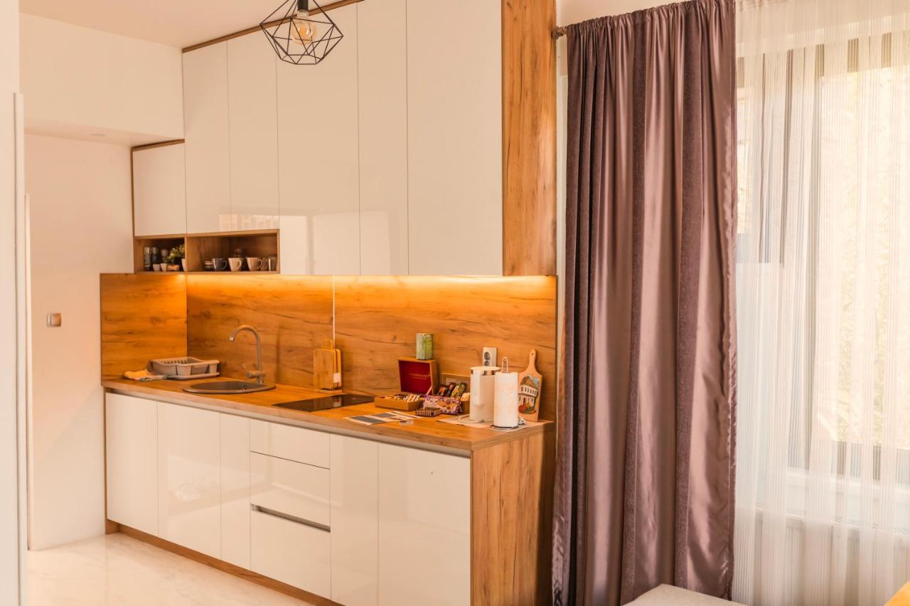 Downtown Apartment Травник Екстериор снимка