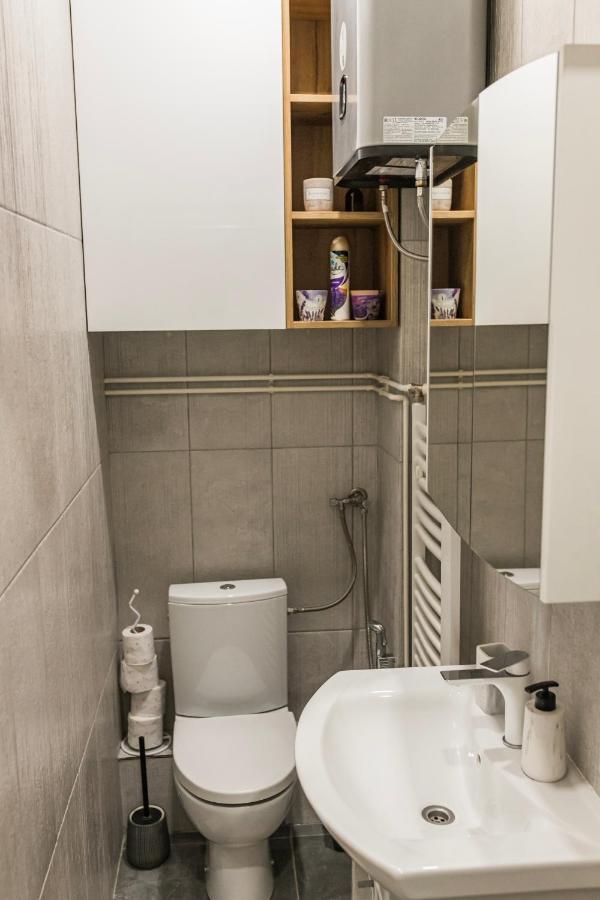 Downtown Apartment Травник Екстериор снимка