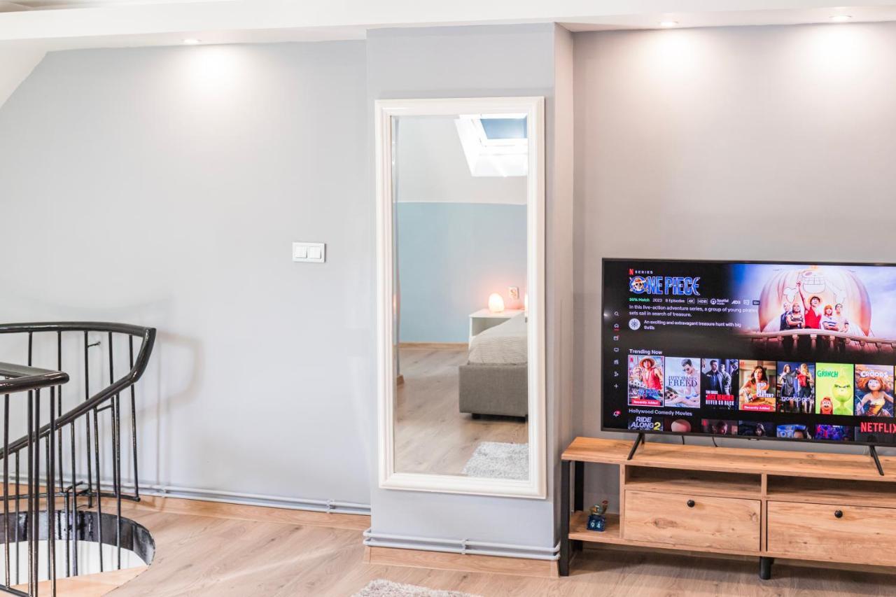 Downtown Apartment Травник Екстериор снимка