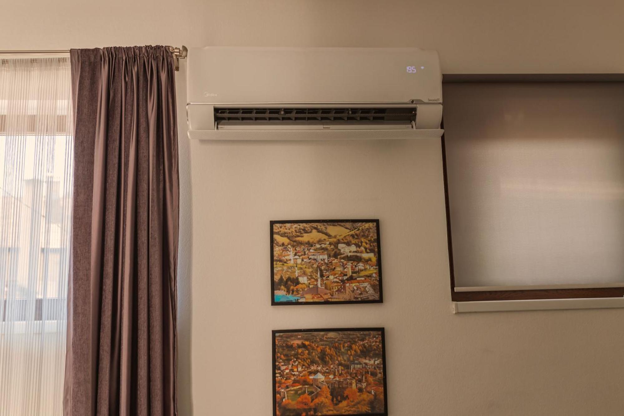 Downtown Apartment Травник Екстериор снимка